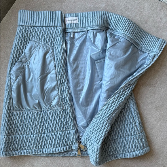 Moncler Light Gray Quilted A-Line Skirt - Picture 4 of 9